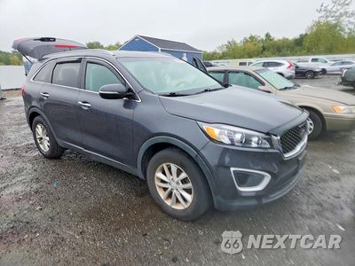 Czwarte zdjęcie samochodu z boku: 2017 KIA SORENTO LX VIN:5XYPG4A34HG288119 - miniatura