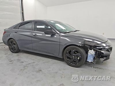 Czwarte zdjęcie samochodu z boku: 2026 HYUNDAI ELANTRA SEL SPORT PREMIUM VIN:KMHLS4DG2TU146608 - miniatura