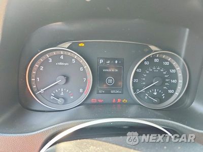 Zdjęcie 9 z 13 samochodu: 2018 HYUNDAI ELANTRA SEL VIN:5NPD84LF4JH379834 - miniatura