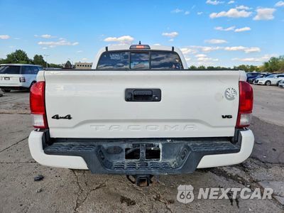 Zdjęcie 6 z 13 samochodu: 2017 TOYOTA TACOMA SR V6 VIN:3TMCZ5AN1HM073641 - miniatura