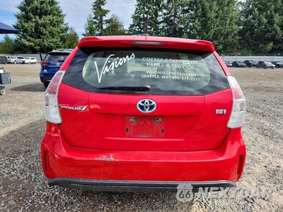 Zdjęcie 6 z 12 samochodu: 2015 TOYOTA PRIUS V THREE VIN:JTDZN3EUXFJ032169 - miniatura