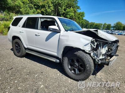 Czwarte zdjęcie samochodu z boku: 2018 TOYOTA 4RUNNER SR5 PREMIUM VIN:JTEBU5JR3J5573773 - miniatura