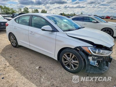 Czwarte zdjęcie samochodu z boku: 2017 HYUNDAI ELANTRA VALUE EDITION VIN:5NPD84LF7HH208229 - miniatura