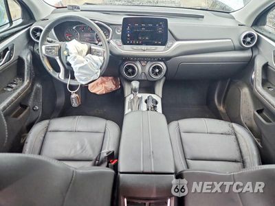 Zdjęcie 8 z 13 samochodu: 2023 CHEVROLET BLAZER 3LT VIN:3GNKBDRSXPS207150 - miniatura