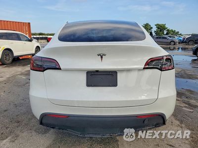Zdjęcie 6 z 13 samochodu: 2025 TESLA MODEL Y VIN:7SAYGDED3SA379548 - miniatura