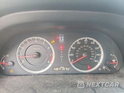 Zdjęcie 9 z 13 samochodu: 2011 HONDA ACCORD SE VIN:1HGCP2F68BA022472 - miniatura