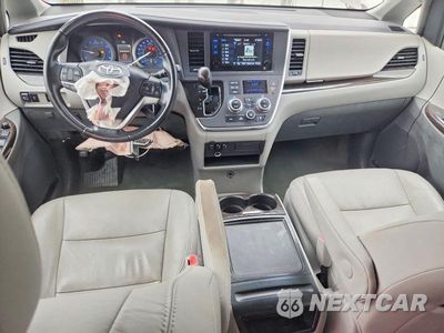 Zdjęcie 8 z 13 samochodu: 2015 TOYOTA SIENNA XLE 8-PASSENGER VIN:5TDYK3DC8FS605764 - miniatura