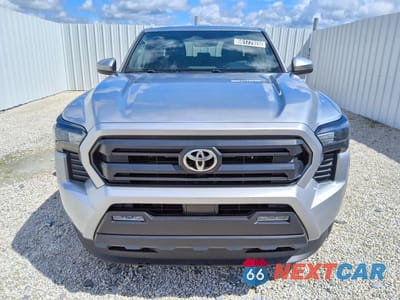 Piąte zdjęcie samochodu w środku: 2025 TOYOTA TACOMA SR5 VIN:3TMKB5FNXSM031114 - miniatura