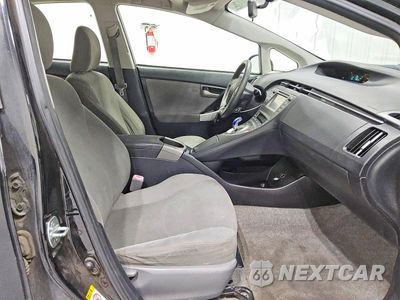 Zdjęcie 13 z 13 samochodu: 2013 TOYOTA PRIUS TWO VIN:JTDKN3DU6D5590948 - miniatura