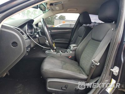 Zdjęcie 7 z 12 samochodu: 2019 CHRYSLER 300 TOURING VIN:2C3CCAAG5KH565157 - miniatura