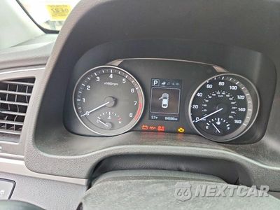 Zdjęcie 9 z 12 samochodu: 2018 HYUNDAI ELANTRA SEL VIN:5NPD84LF9JH285903 - miniatura