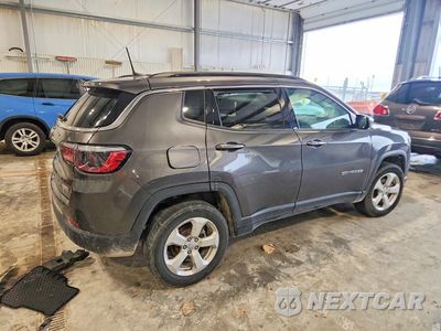 Trzecie zdjęcie samochodu z tyłu: 2021 JEEP COMPASS LATITUDE VIN:3C4NJDBBXMT507425 - miniatura