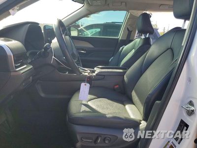Zdjęcie 7 z 13 samochodu: 2024 TOYOTA GRAND HIGHLANDER XLE VIN:5TDAAAB59RS032648 - miniatura