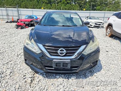 Piąte zdjęcie samochodu w środku: 2017 NISSAN ALTIMA 2.5 S VIN:1N4AL3AP2HN367060 - miniatura