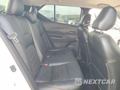 Zdjęcie 11 z 13 samochodu: 2018 NISSAN KICKS SR VIN:3N1CP5CU4JL510413 - miniatura