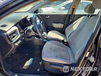 Zdjęcie 7 z 12 samochodu: 2018 KIA RIO LX VIN:3KPA24AB8JE072708 - miniatura