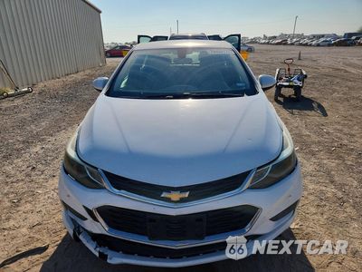 Piąte zdjęcie samochodu w środku: 2017 CHEVROLET CRUZE LT VIN:3G1BE6SM4HS509342 - miniatura