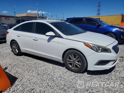 Czwarte zdjęcie samochodu z boku: 2016 HYUNDAI SONATA SE VIN:5NPE24AFXGH329814 - miniatura