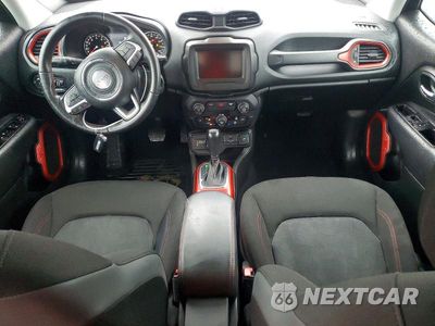 Zdjęcie 8 z 13 samochodu: 2020 JEEP RENEGADE TRAILHAWK VIN:ZACNJBC16LPM03673 - miniatura
