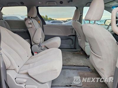 Zdjęcie 11 z 14 samochodu: 2012 TOYOTA SIENNA LE 8-PASSENGER VIN:5TDKA3DC6CS015745 - miniatura