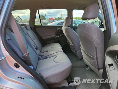 Zdjęcie 11 z 13 samochodu: 2008 TOYOTA RAV4 BASE VIN:JTMBD33V386074334 - miniatura