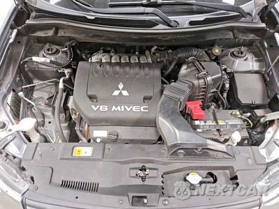 Zdjęcie 11 z 12 samochodu: 2014 MITSUBISHI OUTLANDER GT VIN:JA4JZ4AX6EZ003558 - miniatura