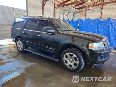 Czwarte zdjęcie samochodu z boku: 2014 LINCOLN NAVIGATOR VIN:5LMJJ2J54EEL08590 - miniatura
