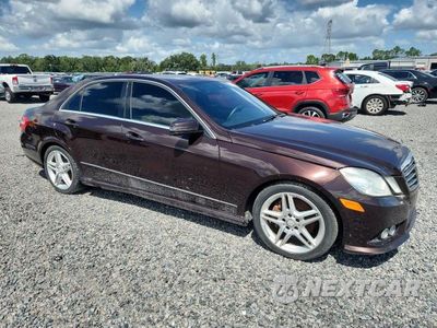Czwarte zdjęcie samochodu z boku: 2010 MERCEDES-BENZ E 350 VIN:WDDHF5GB9AA177556 - miniatura