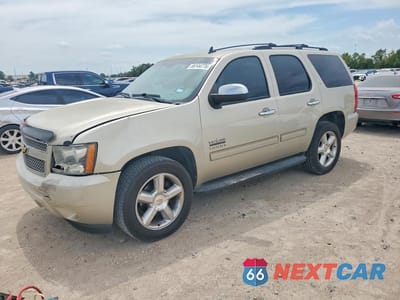2013 CHEVROLET TAHOE C1500 LT 1GNSCBE03DR192091 - główne zdjęcie licytacji z USA - miniatura
