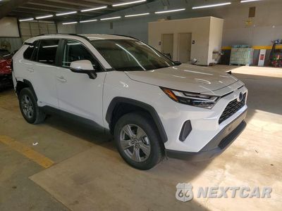 Czwarte zdjęcie samochodu z boku: 2022 TOYOTA RAV4 XLE VIN:4T3RWRFV5NU080380 - miniatura