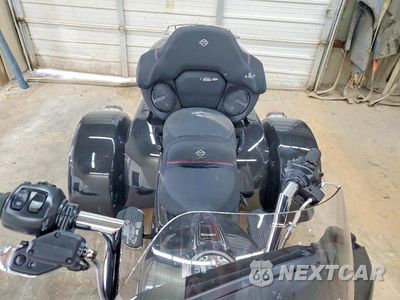 Piąte zdjęcie samochodu w środku: 2026 HARLEY-DAVIDSON FLHLT VIN:1HD1MGN10TB855730 - miniatura