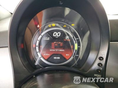Zdjęcie 9 z 12 samochodu: 2016 FIAT 500 ELECTRIC VIN:3C3CFFGE4GT229525 - miniatura