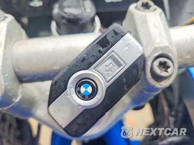 Zdjęcie 8 z 9 samochodu: 2018 BMW R1200 GS VIN:WB10A6105JZ656929 - miniatura