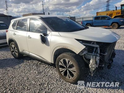 Czwarte zdjęcie samochodu z boku: 2023 NISSAN ROGUE SV VIN:JN8BT3BAXPW403616 - miniatura