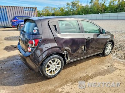 Trzecie zdjęcie samochodu z tyłu: 2014 CHEVROLET SONIC LT VIN:1G1JC6SH2E4150251 - miniatura
