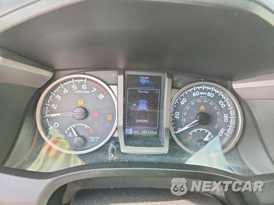 Zdjęcie 9 z 13 samochodu: 2019 TOYOTA TACOMA SR5 V6 VIN:3TMAZ5CN8KM083241 - miniatura