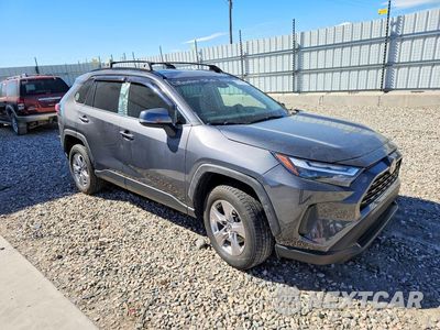 Czwarte zdjęcie samochodu z boku: 2022 TOYOTA RAV4 XLE VIN:2T3P1RFV8NW264489 - miniatura