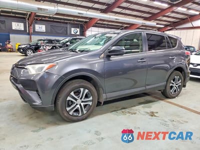 2018 TOYOTA RAV4 LE JTMBFREV4JJ737584 - główne zdjęcie licytacji z USA - miniatura