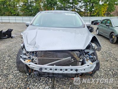 Piąte zdjęcie samochodu w środku: 2019 FORD ESCAPE SE VIN:1FMCU9GD1KUB17768 - miniatura