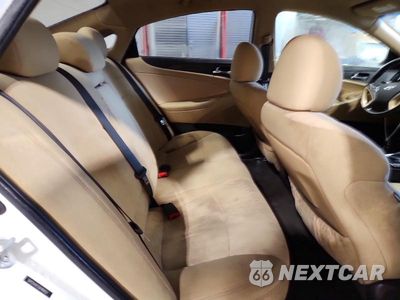 Zdjęcie 10 z 12 samochodu: 2013 HYUNDAI SONATA GLS VIN:5NPEB4AC1DH799621 - miniatura