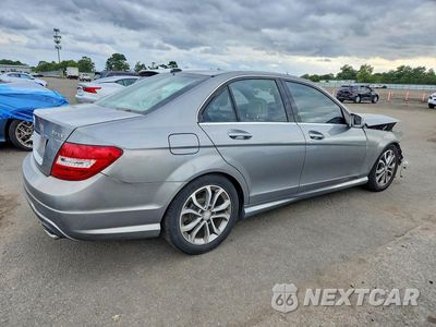 Trzecie zdjęcie samochodu z tyłu: 2012 MERCEDES-BENZ C 300 4MATIC VIN:WDDGF8BB6CR228438 - miniatura