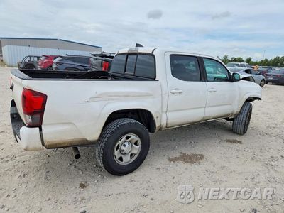 Trzecie zdjęcie samochodu z tyłu: 2021 TOYOTA TACOMA SR VIN:3TYAX5GN0MT028306 - miniatura