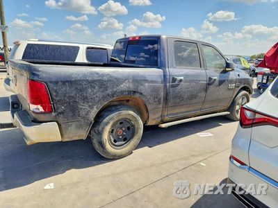 Trzecie zdjęcie samochodu z tyłu: 2017 RAM 1500 SLT VIN:1C6RR6LMXHS747398 - miniatura
