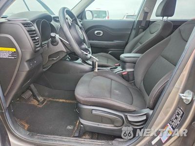 Zdjęcie 7 z 12 samochodu: 2017 KIA SOUL BASE VIN:KNDJN2A25H7484607 - miniatura