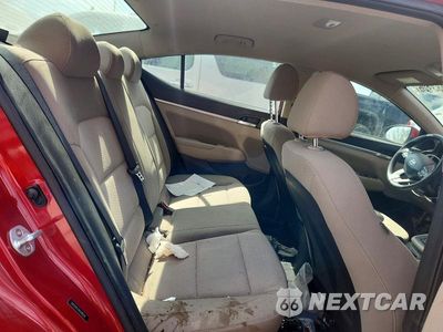 Zdjęcie 10 z 13 samochodu: 2019 HYUNDAI ELANTRA SEL VIN:5NPD84LFXKH480703 - miniatura