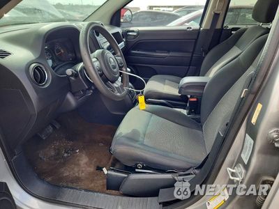 Zdjęcie 7 z 14 samochodu: 2015 JEEP COMPASS SPORT VIN:1C4NJCBA4FD250076 - miniatura