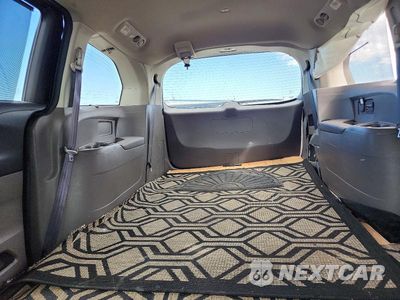 Zdjęcie 10 z 14 samochodu: 2016 HONDA ODYSSEY TOURING VIN:5FNRL5H9XGB116073 - miniatura