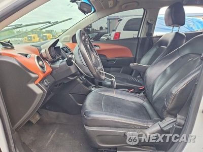 Zdjęcie 7 z 13 samochodu: 2014 CHEVROLET SONIC LTZ VIN:1G1JE6SG2E4141096 - miniatura