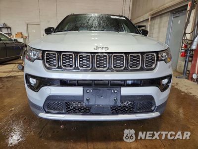 Piąte zdjęcie samochodu w środku: 2025 JEEP COMPASS LIMITED VIN:3C4NJDCN5ST594771 - miniatura