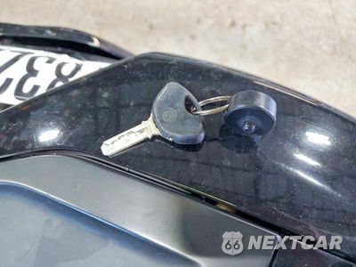 Zdjęcie 8 z 9 samochodu: 2008 BMW K1200 S VIN:WB10591A88ZM29954 - miniatura